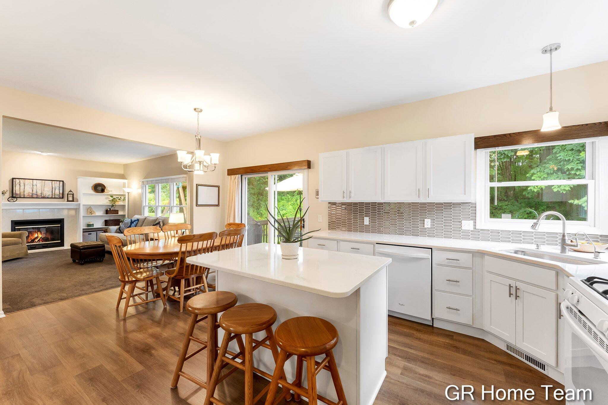 7436 Las Palmas Drive NE Rockford MI 49341