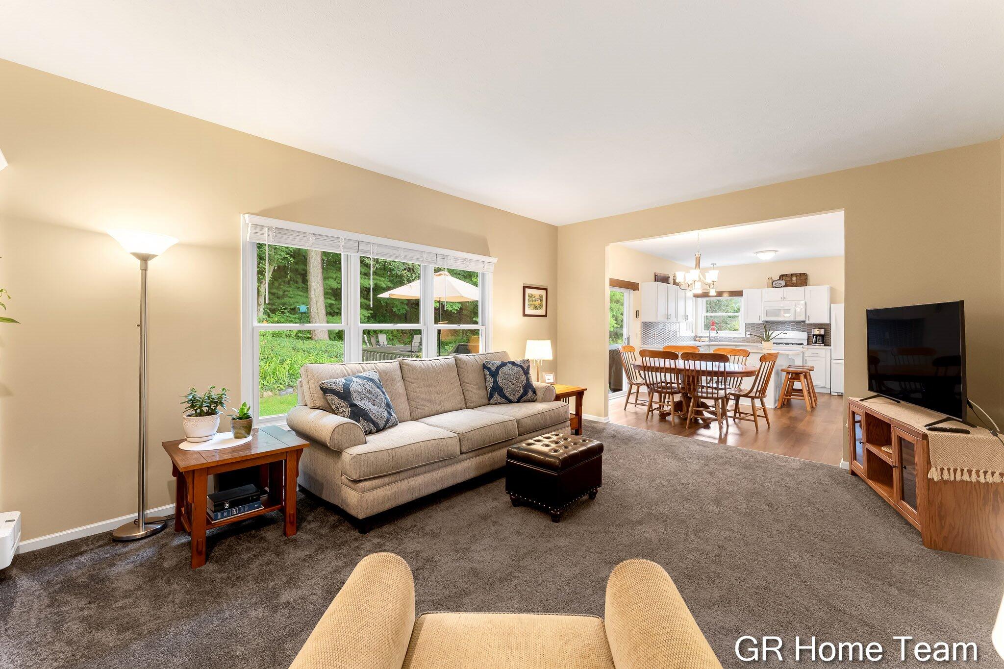 7436 Las Palmas Drive NE Rockford MI 49341