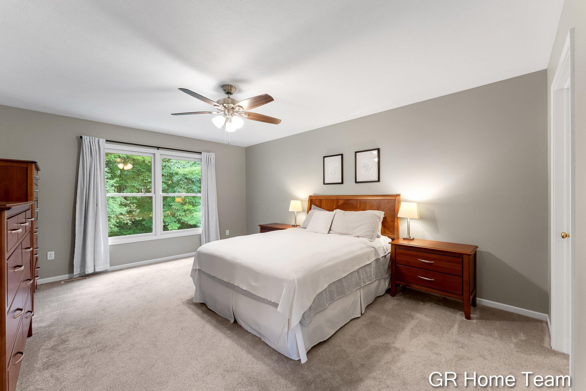 7436 Las Palmas Drive NE Rockford MI 49341