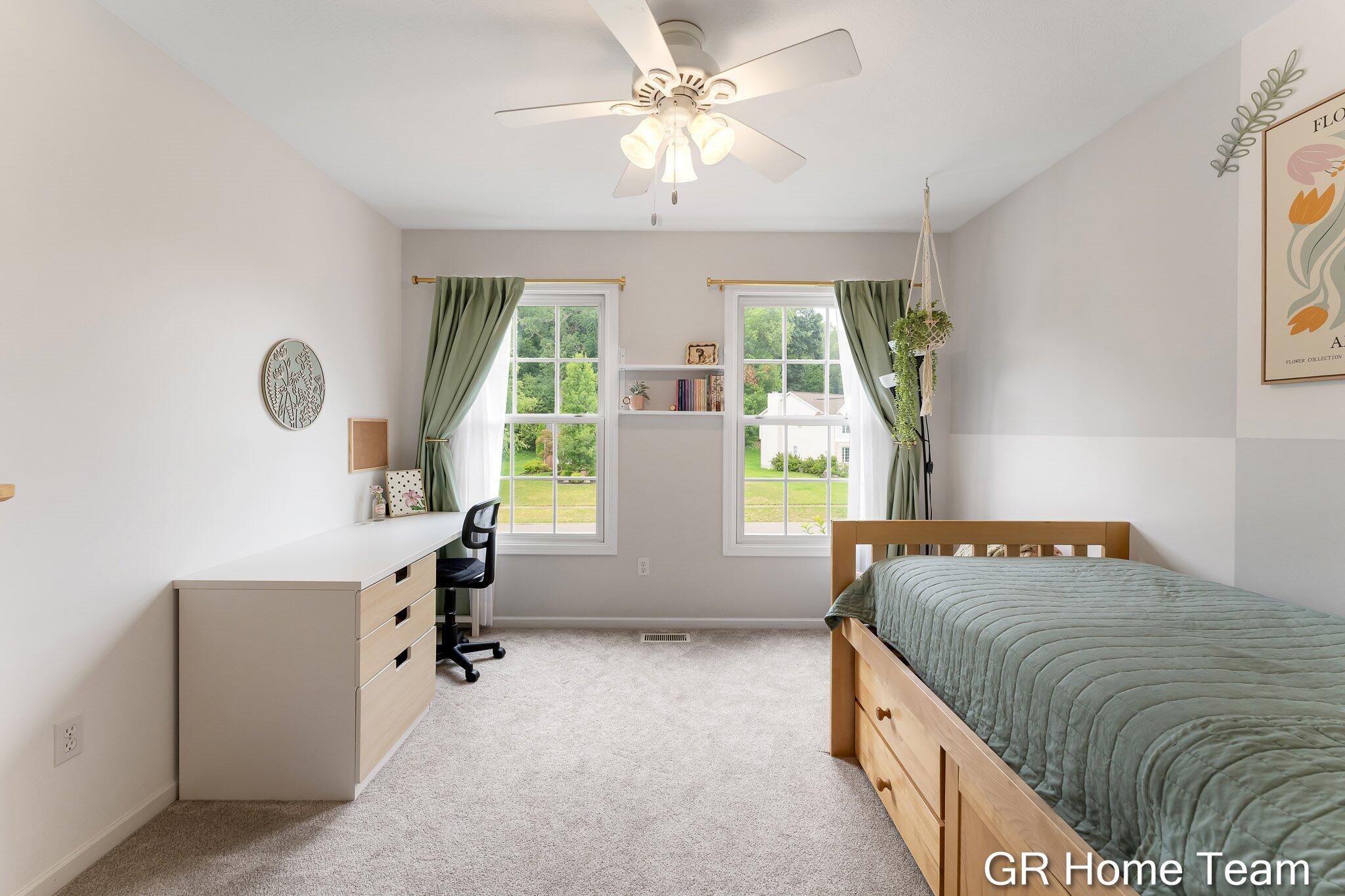 7436 Las Palmas Drive NE Rockford MI 49341