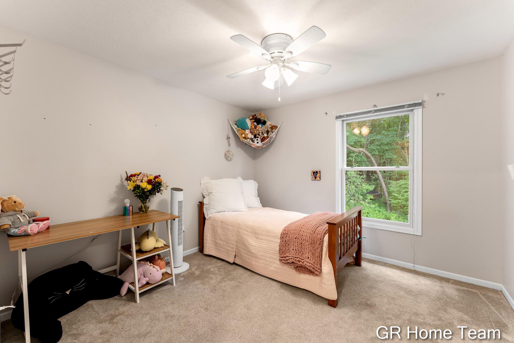 7436 Las Palmas Drive NE Rockford MI 49341