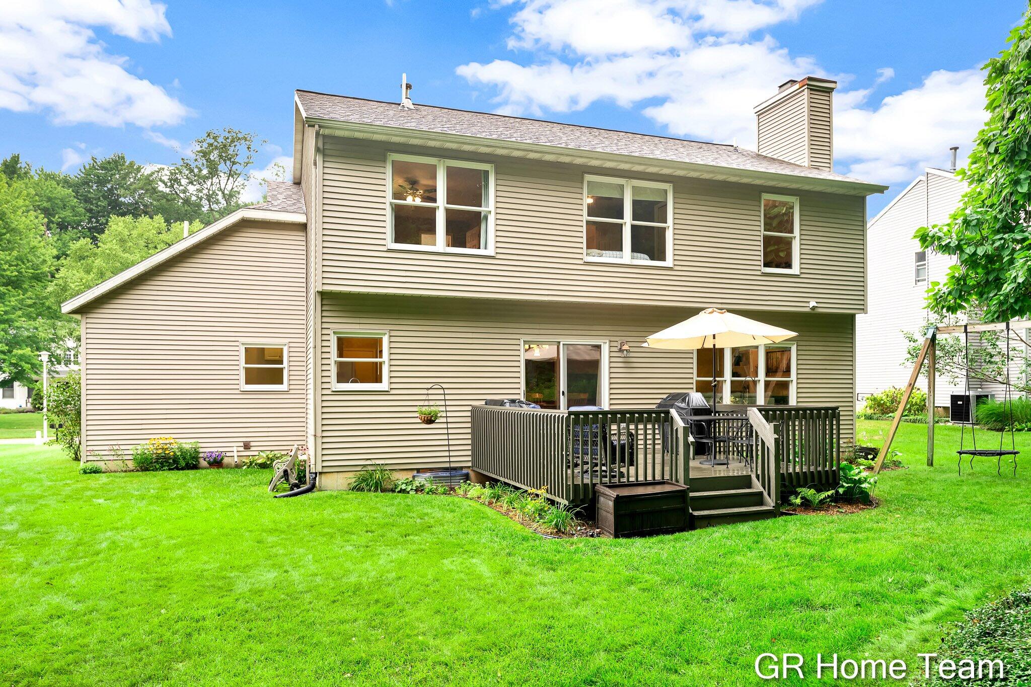 7436 Las Palmas Drive NE Rockford MI 49341