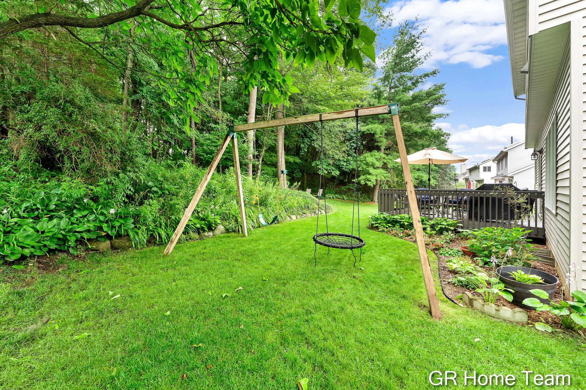 7436 Las Palmas Drive NE Rockford MI 49341