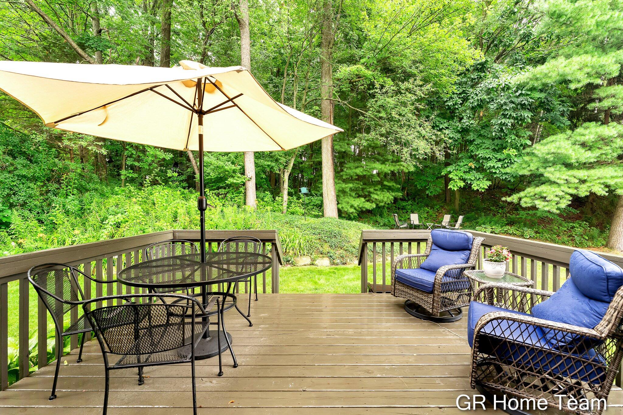 7436 Las Palmas Drive NE Rockford MI 49341