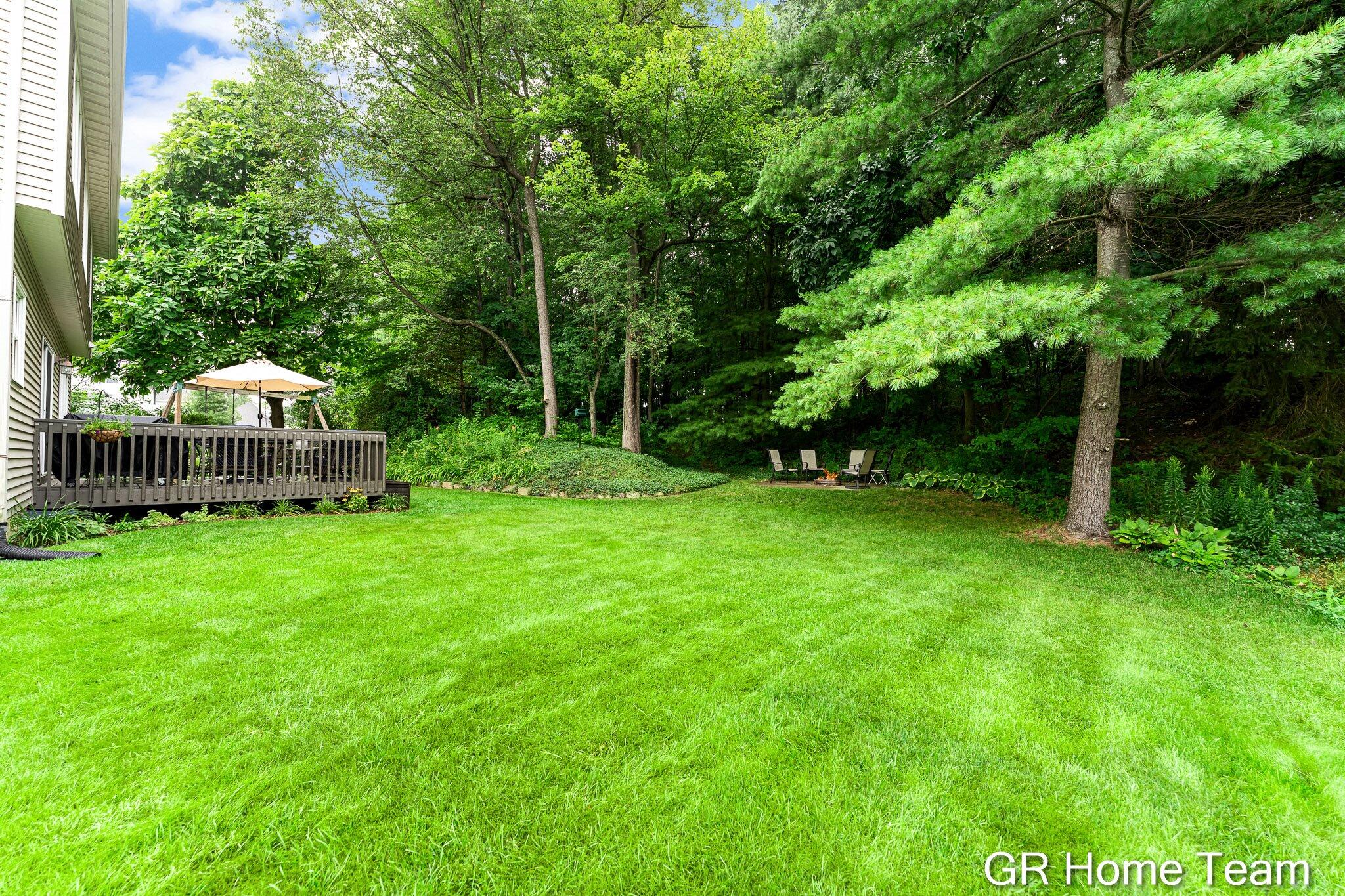 7436 Las Palmas Drive NE Rockford MI 49341