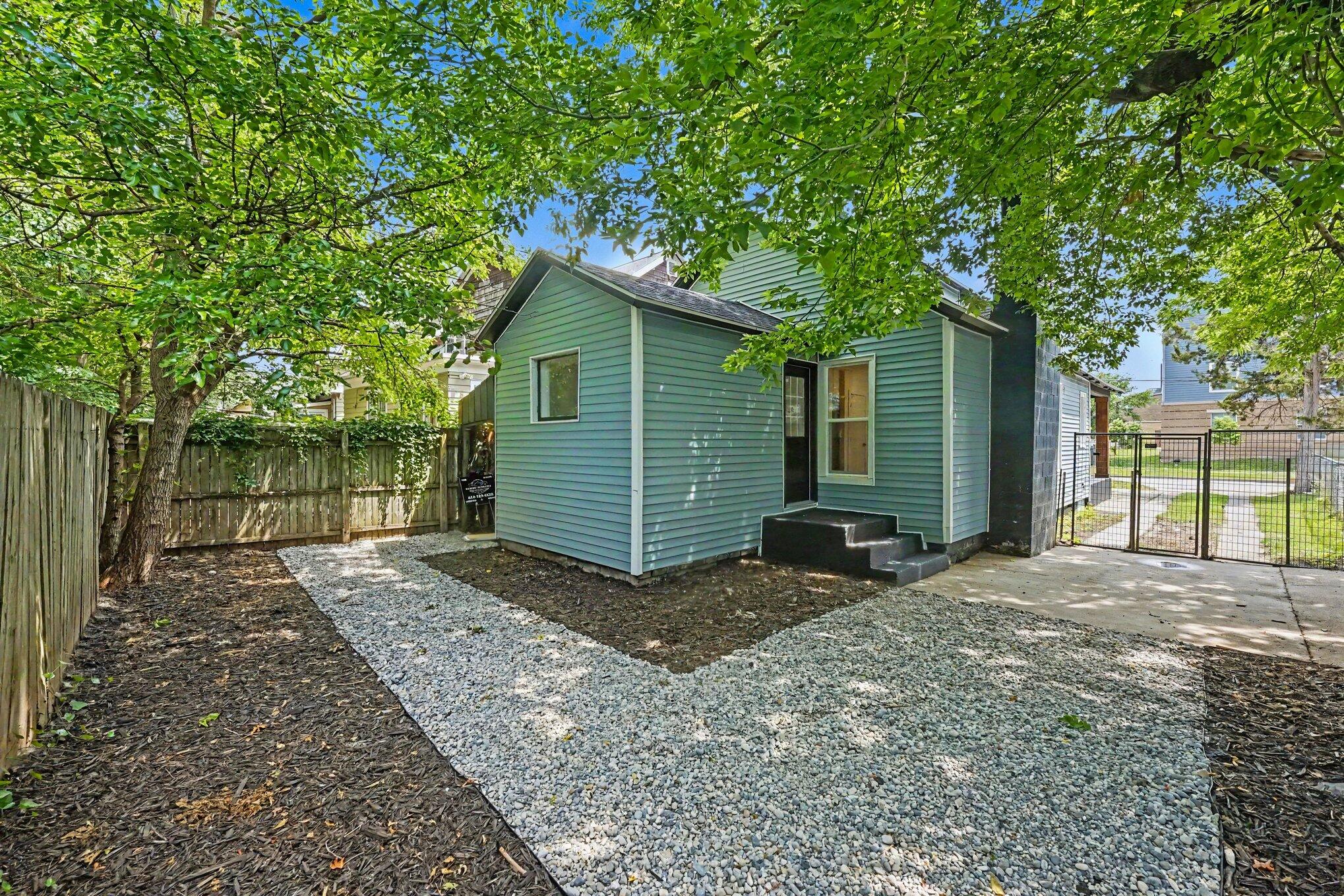 1967 Francis Avenue SE Grand Rapids MI 49507