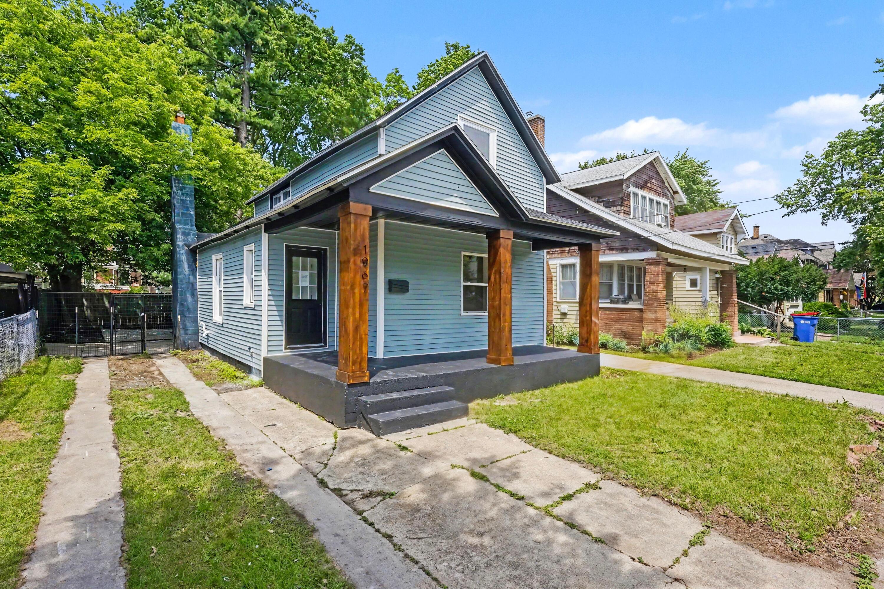 1967 Francis Avenue SE Grand Rapids MI 49507