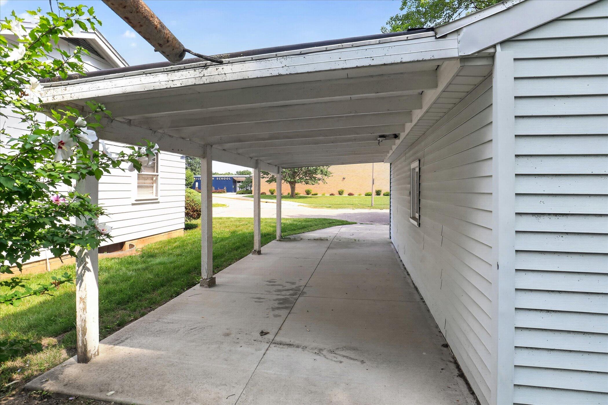 1446 Eagle Street Niles MI 49120