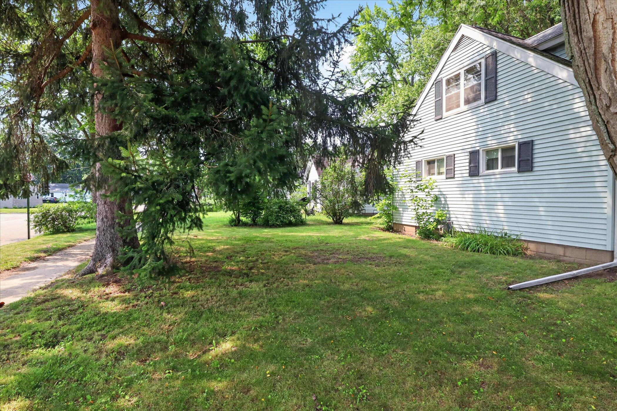 1446 Eagle Street Niles MI 49120