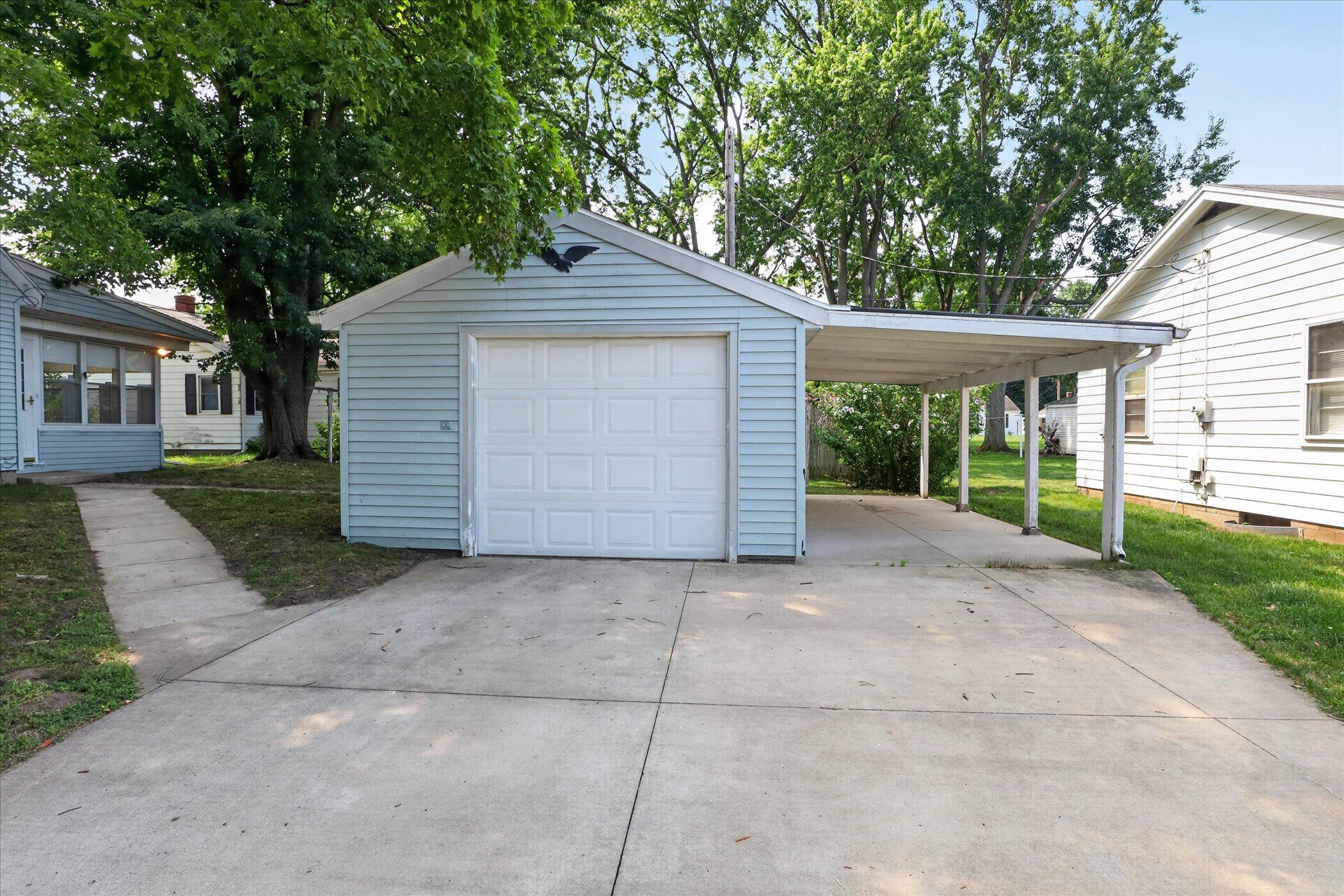 1446 Eagle Street Niles MI 49120