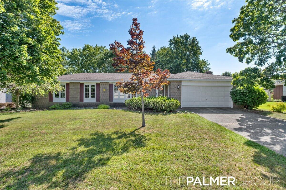 271 Brook Lane Avenue Holland MI 49423