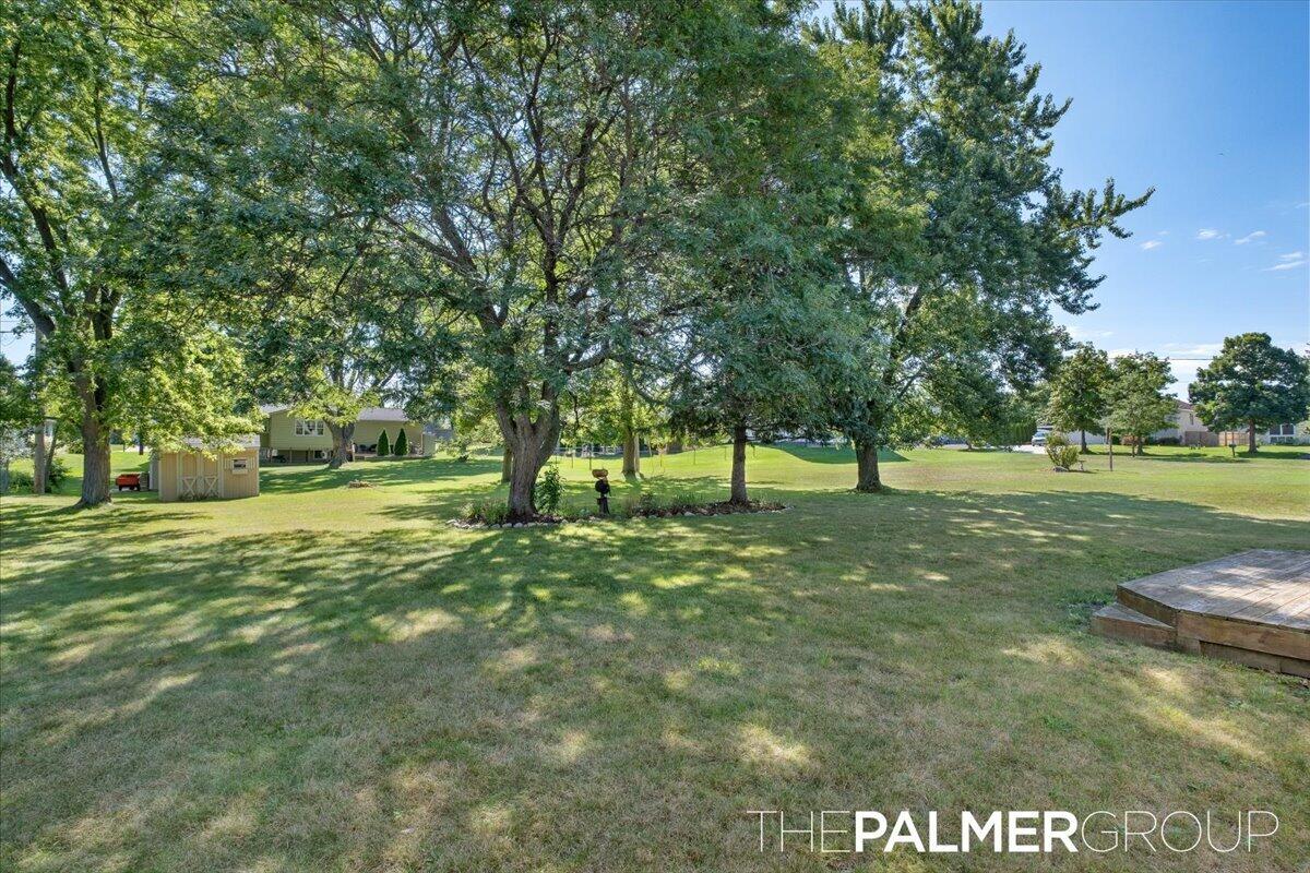 271 Brook Lane Avenue Holland MI 49423