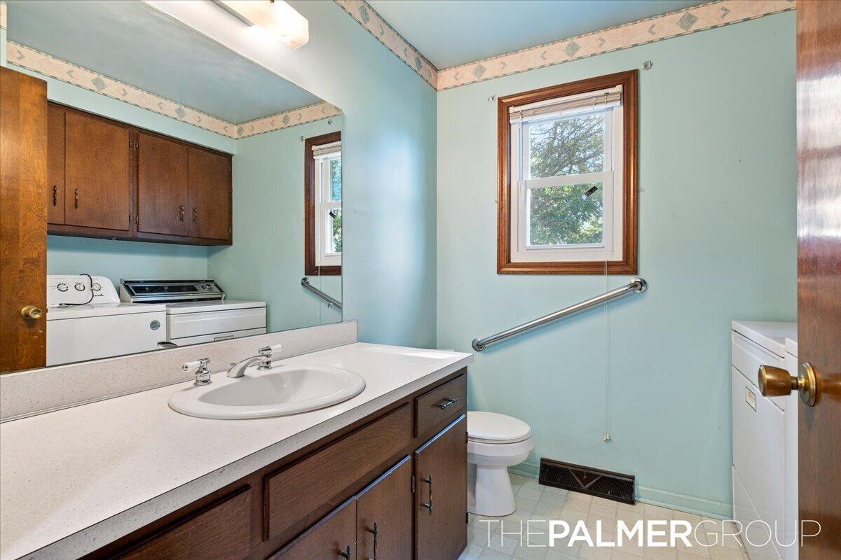 271 Brook Lane Avenue Holland MI 49423