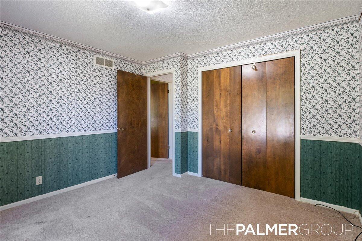 271 Brook Lane Avenue Holland MI 49423