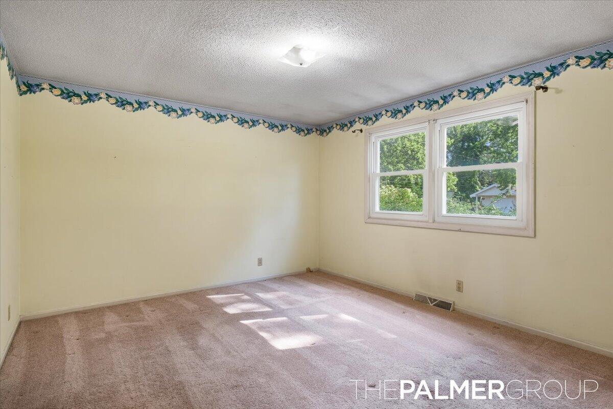 271 Brook Lane Avenue Holland MI 49423