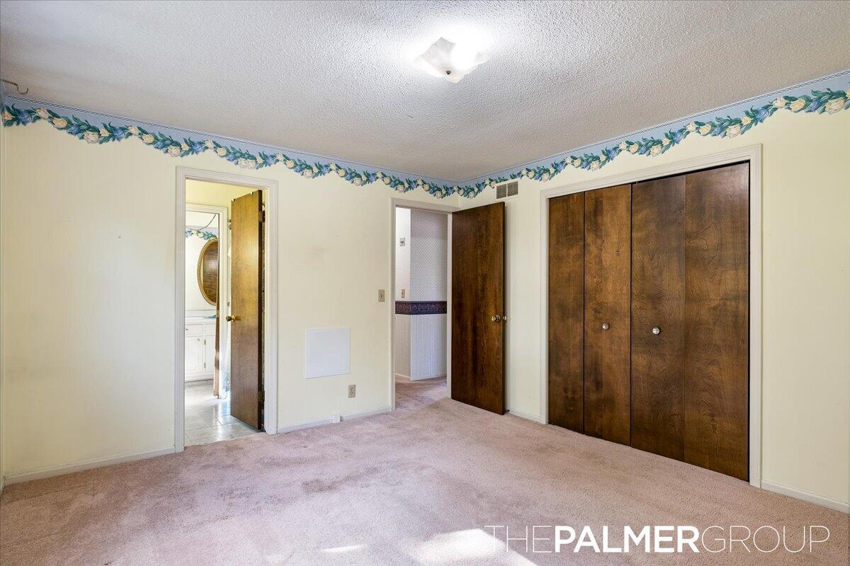 271 Brook Lane Avenue Holland MI 49423
