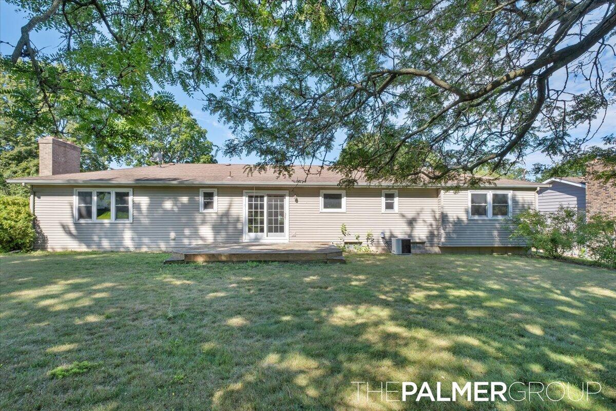 271 Brook Lane Avenue Holland MI 49423