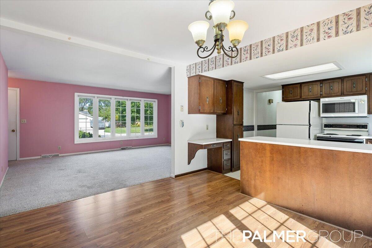 271 Brook Lane Avenue Holland MI 49423