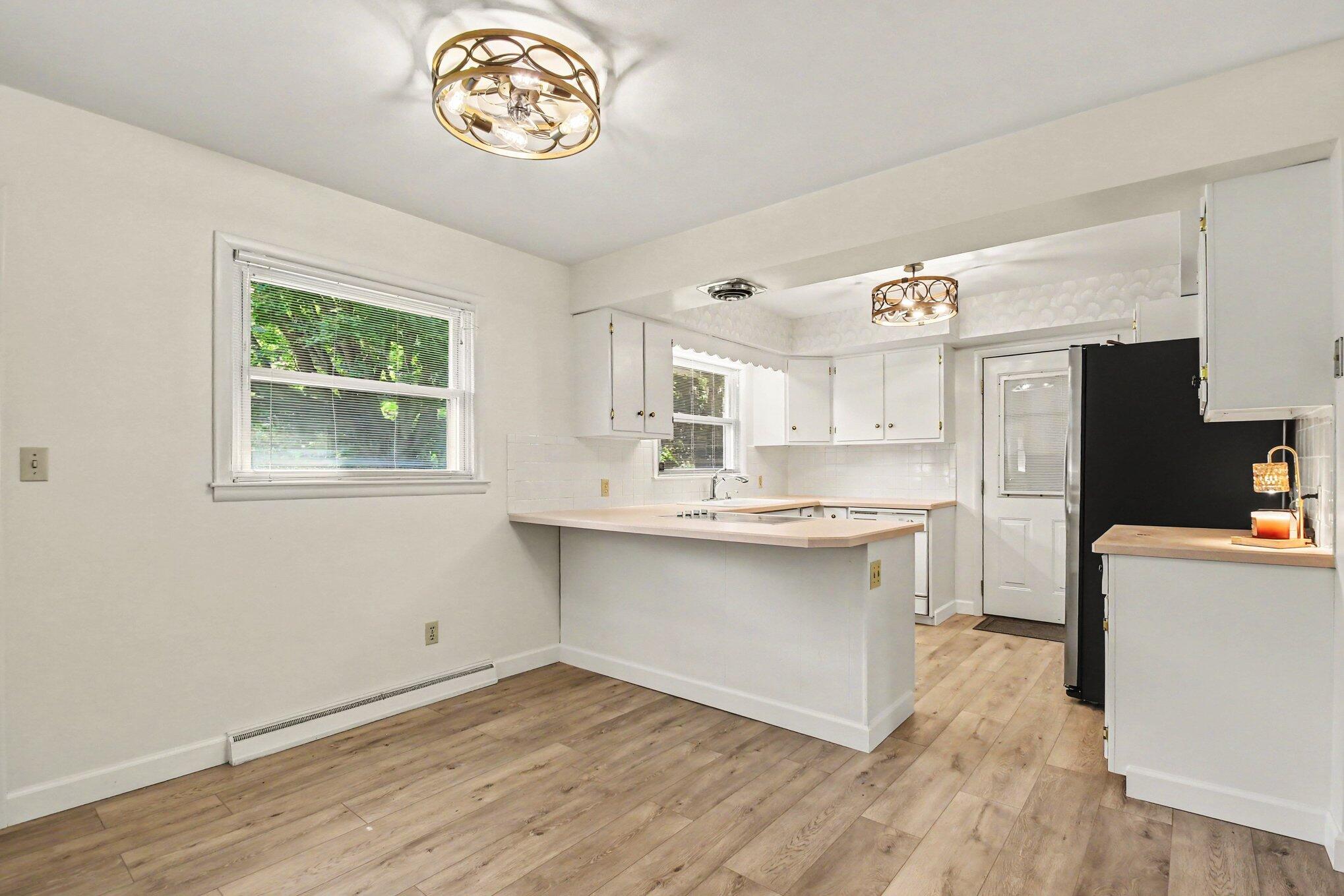 1892 Maple Lane Benton Harbor MI 49022