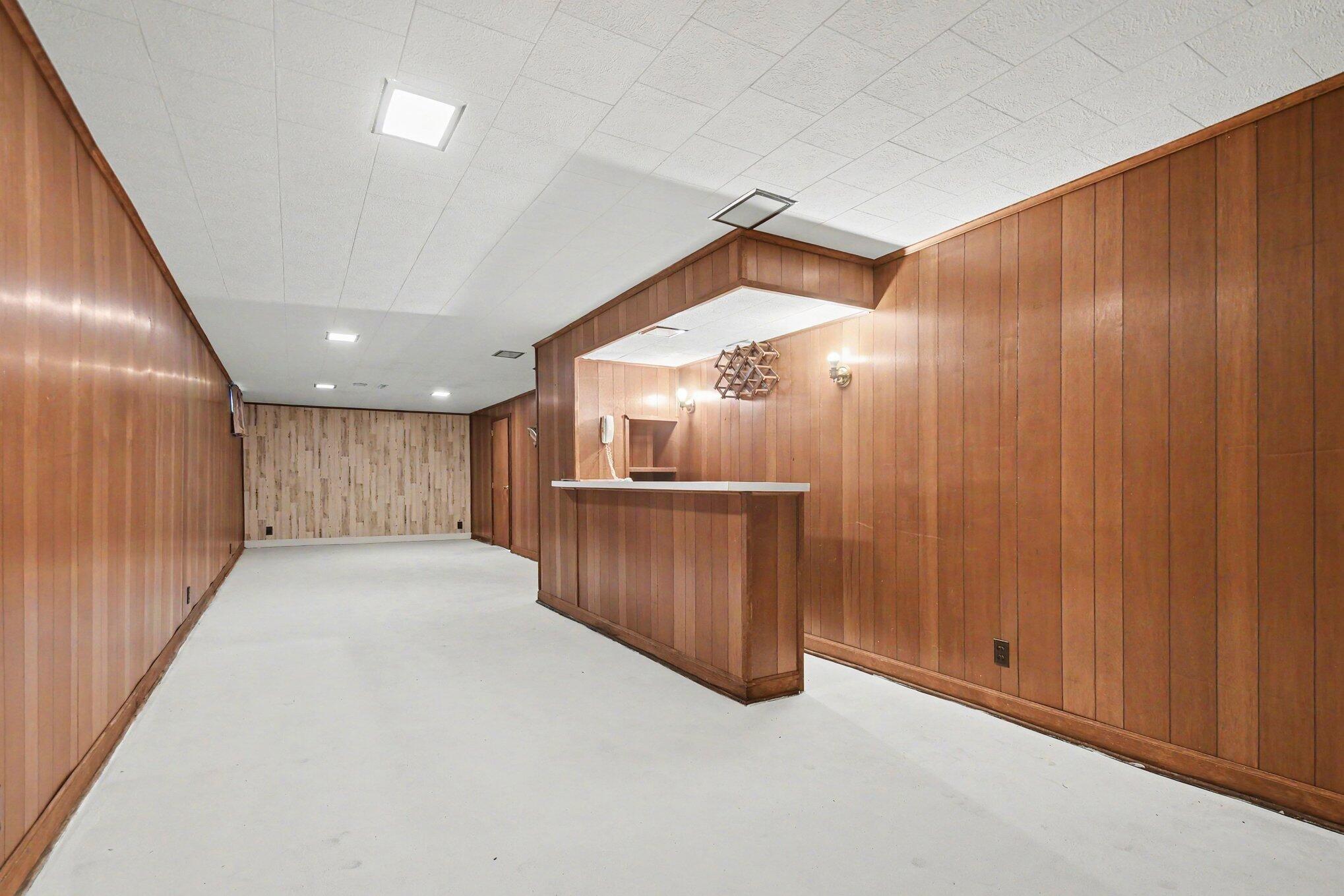 1892 Maple Lane Benton Harbor MI 49022