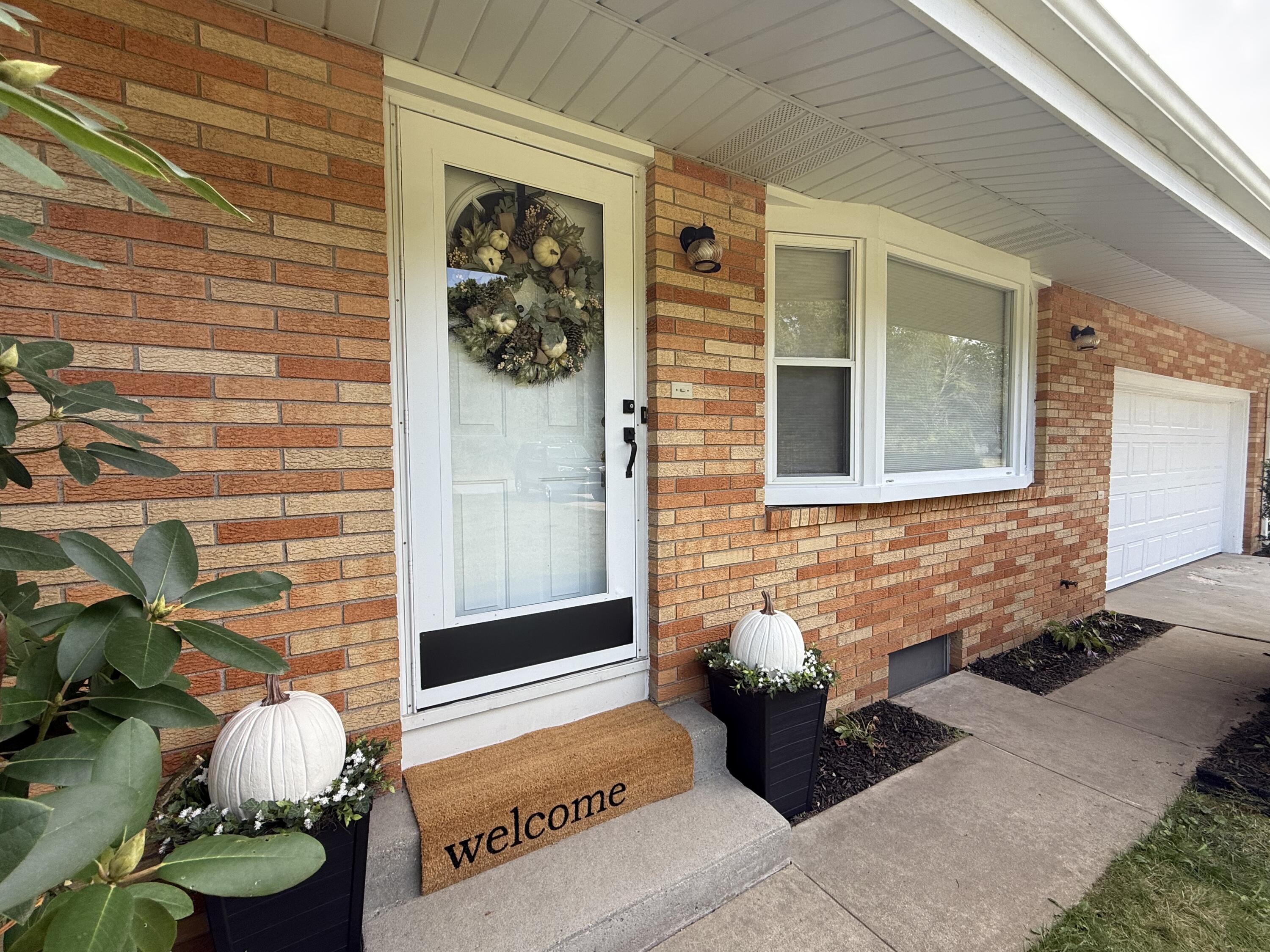 1892 Maple Lane Benton Harbor MI 49022