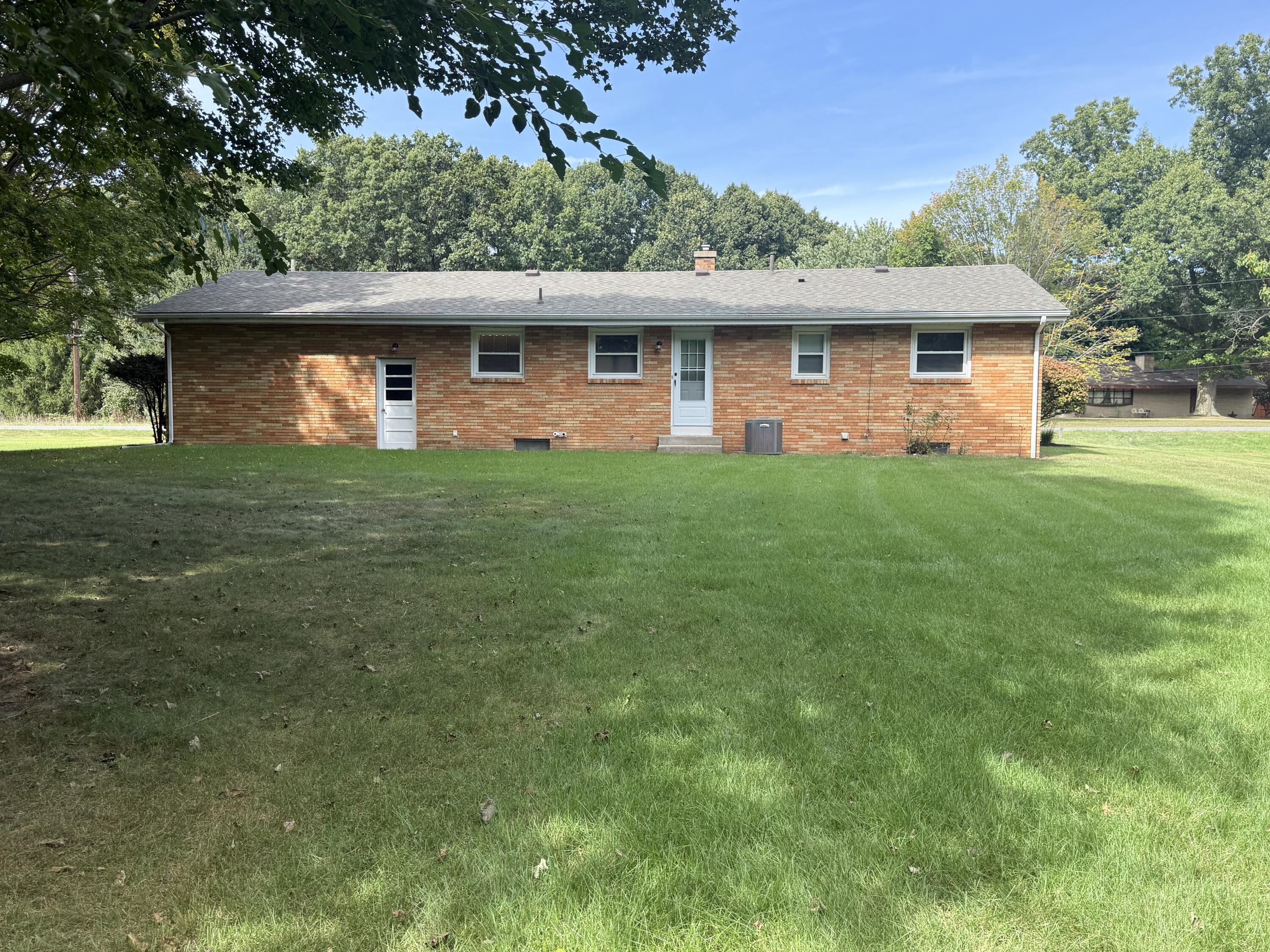 1892 Maple Lane Benton Harbor MI 49022