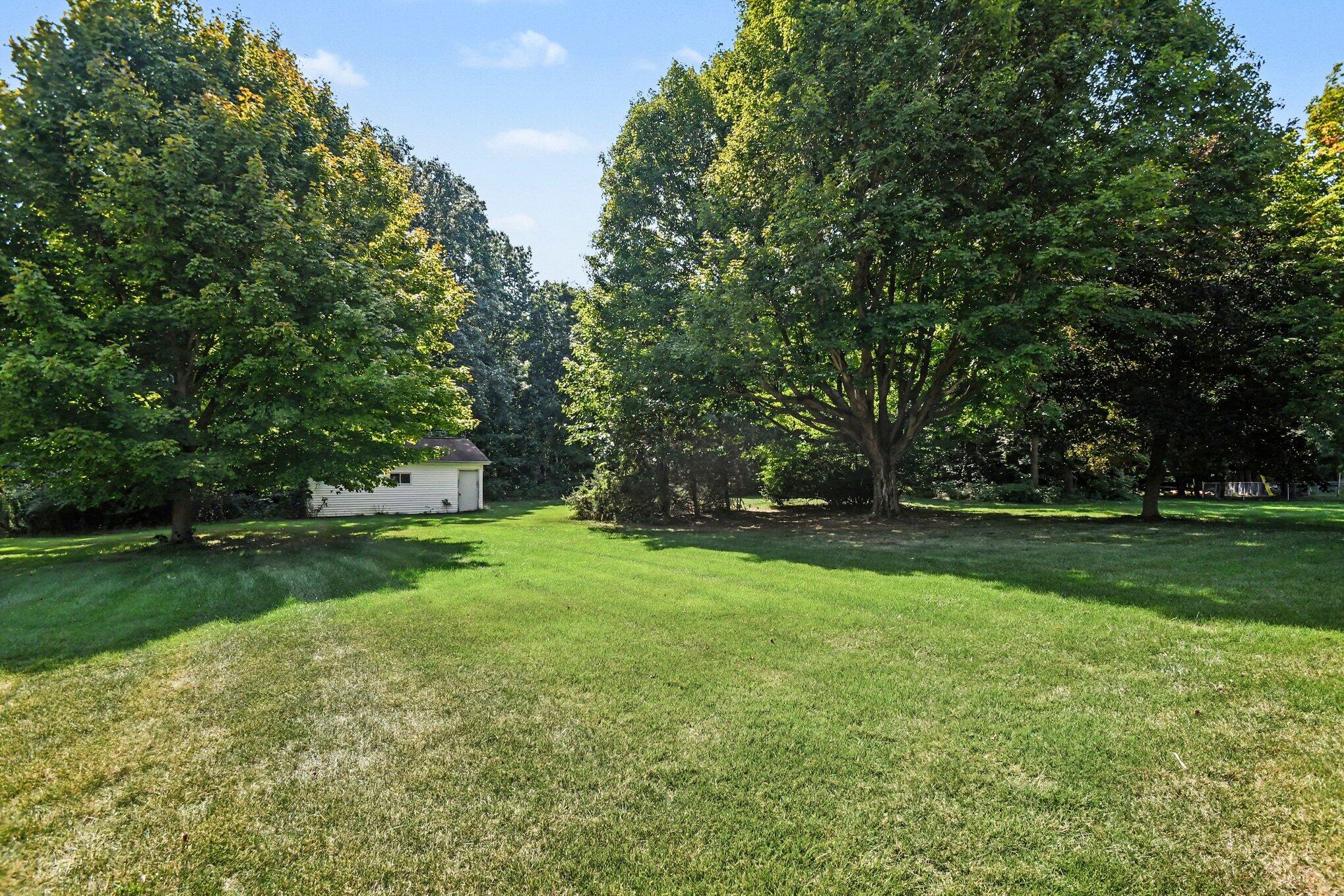 1892 Maple Lane Benton Harbor MI 49022