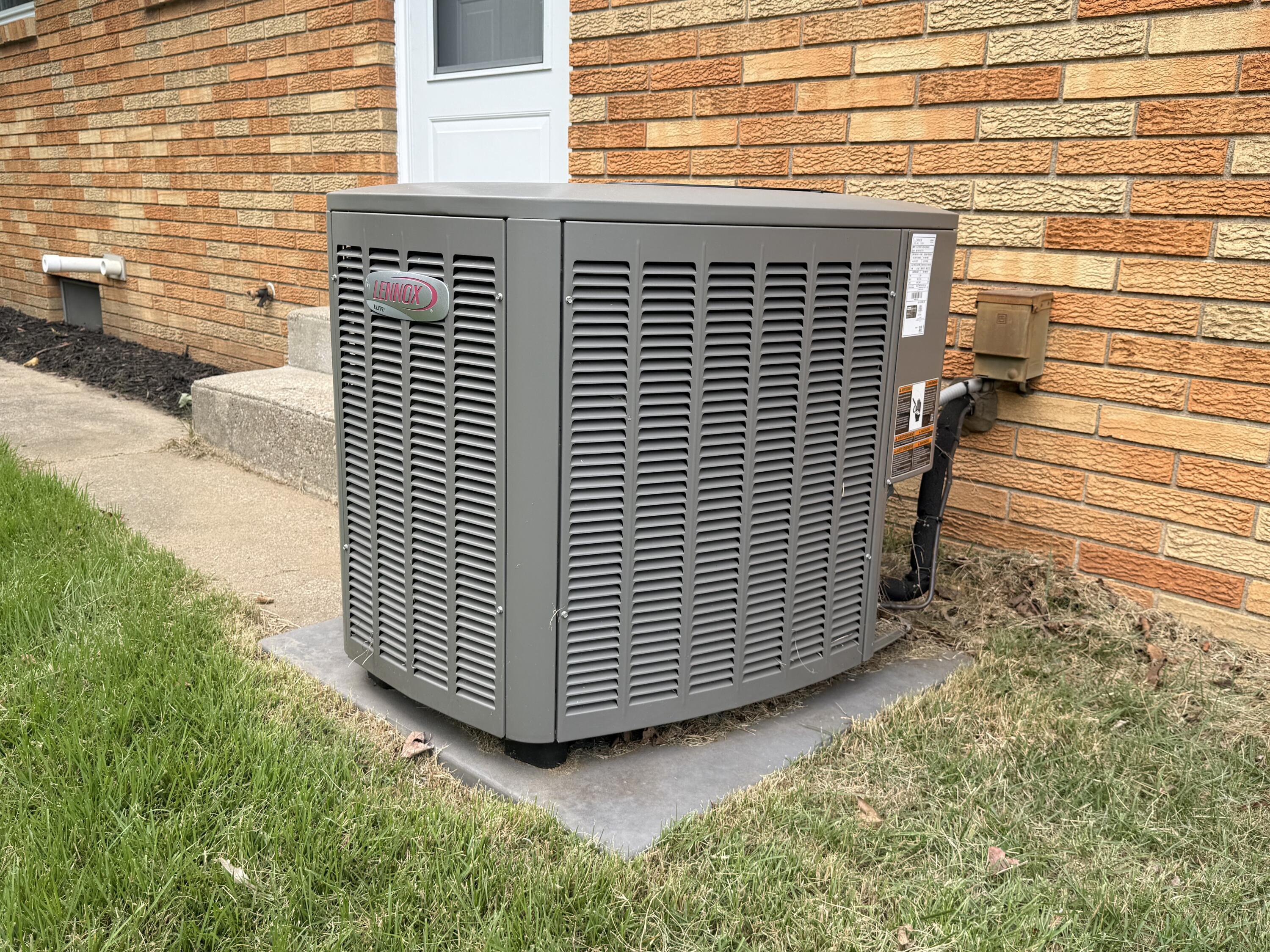 1892 Maple Lane Benton Harbor MI 49022
