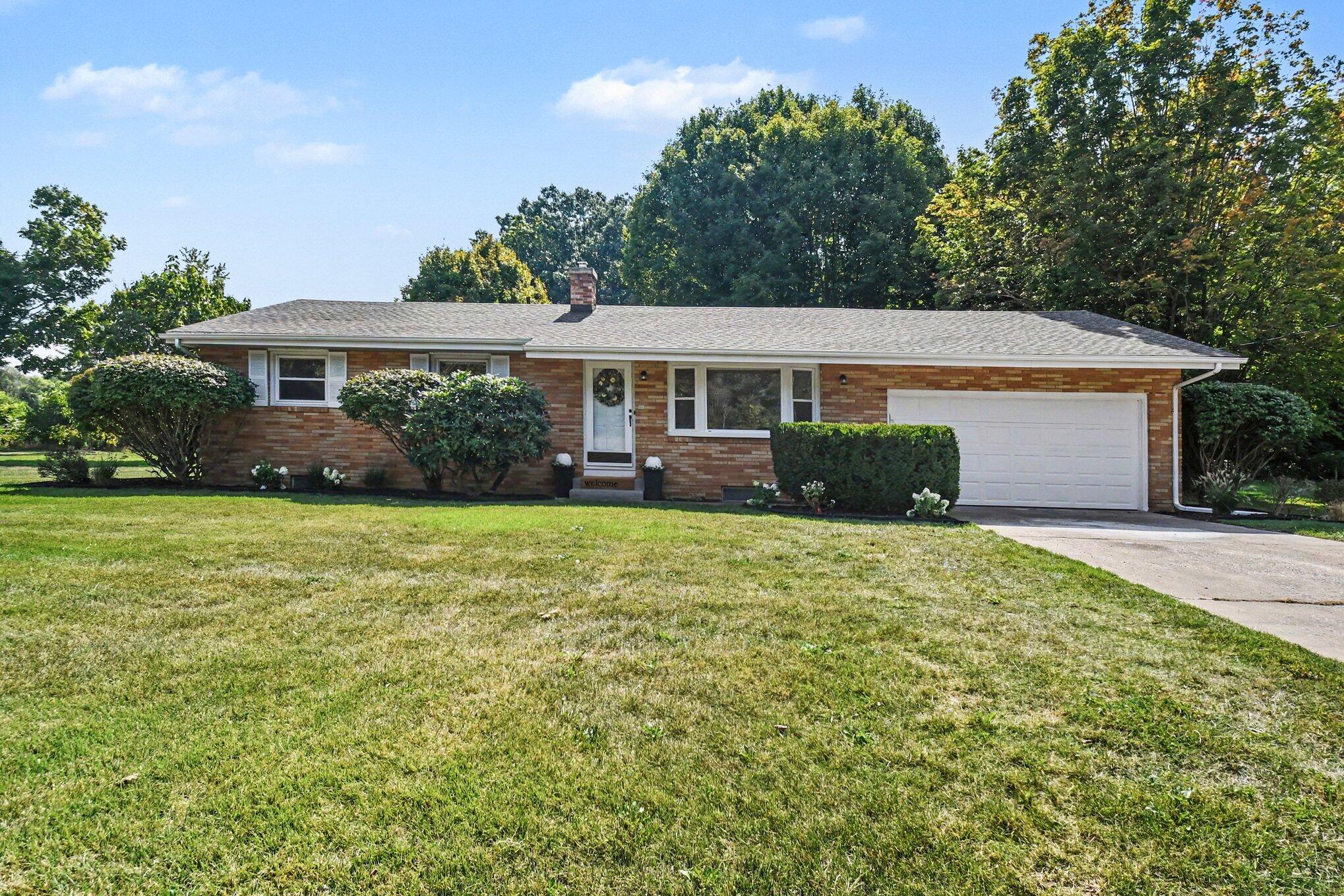 1892 Maple Lane Benton Harbor MI 49022