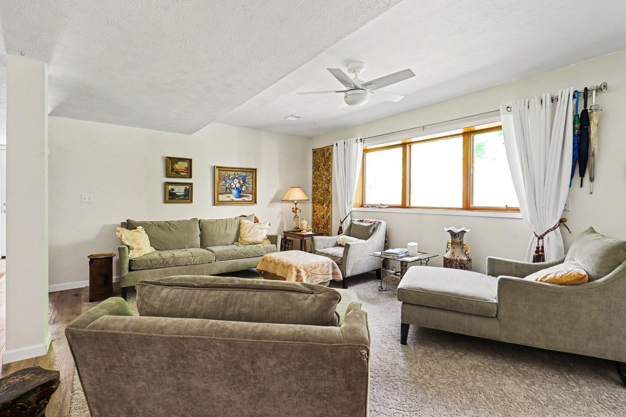 6675 122nd Avenue Fennville MI 49408