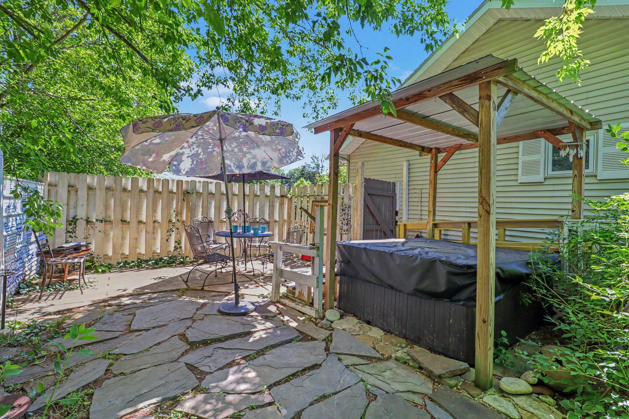 6675 122nd Avenue Fennville MI 49408