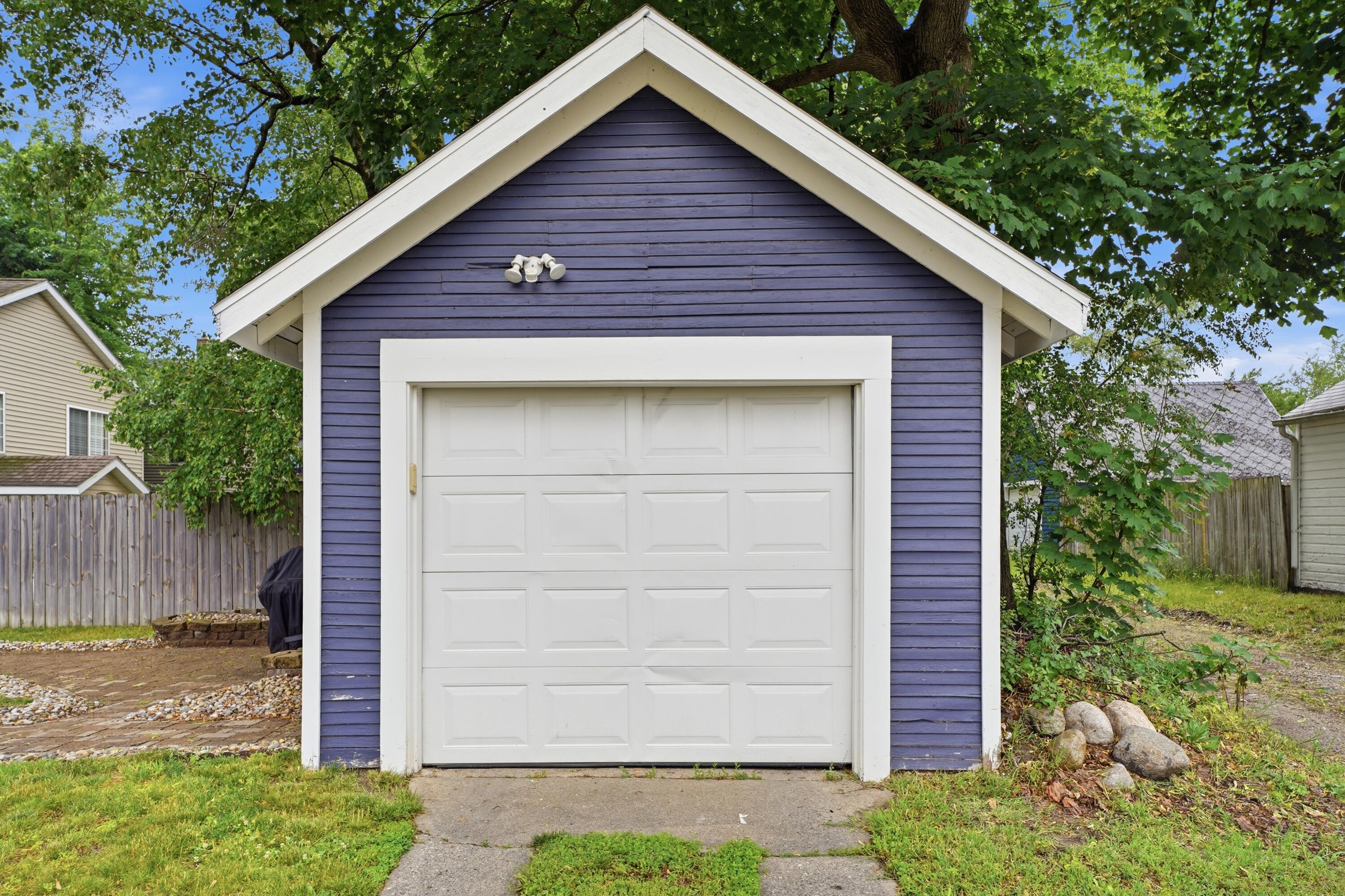 1143 SE Hazen Street SE Grand Rapids MI 49507