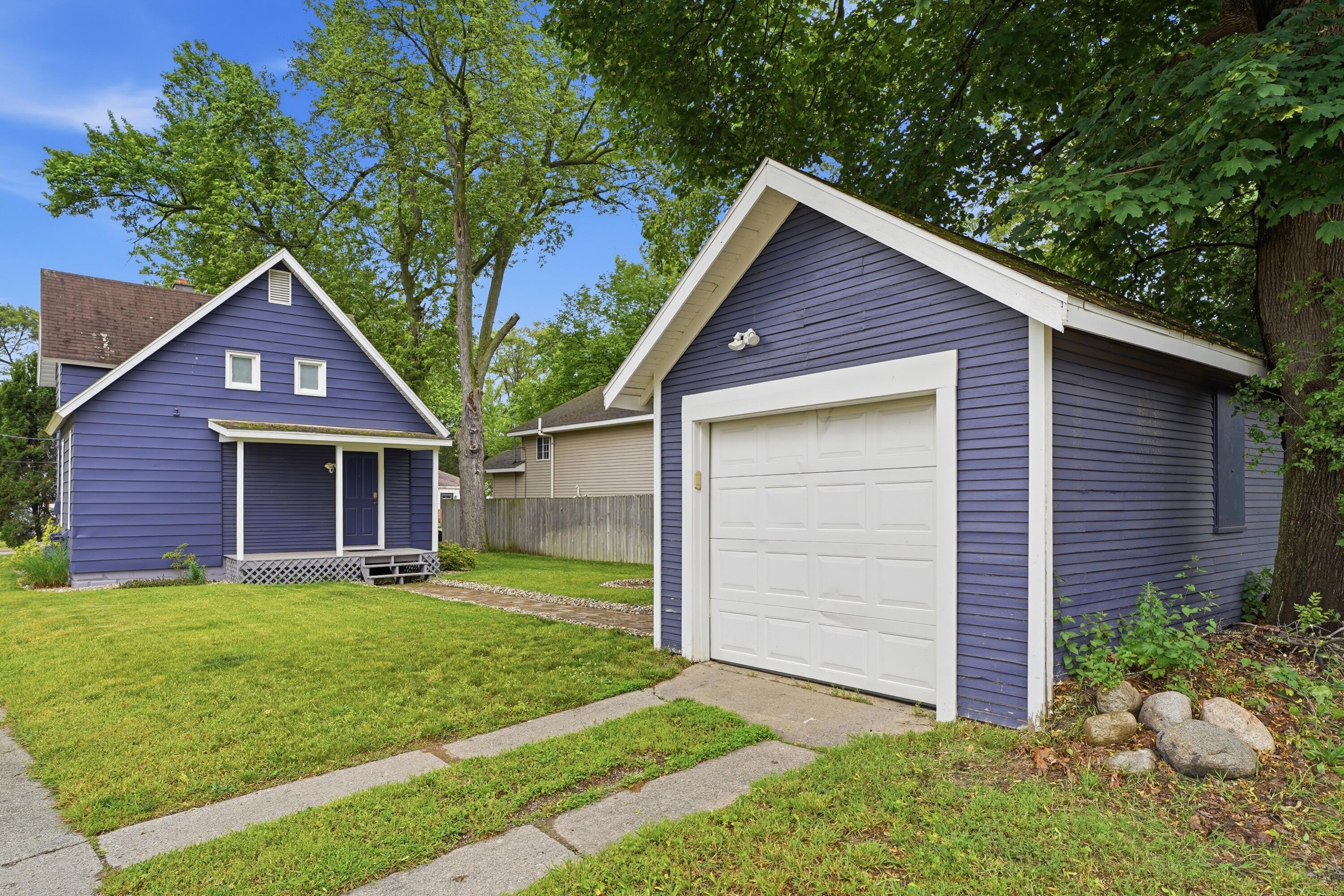 1143 SE Hazen Street SE Grand Rapids MI 49507