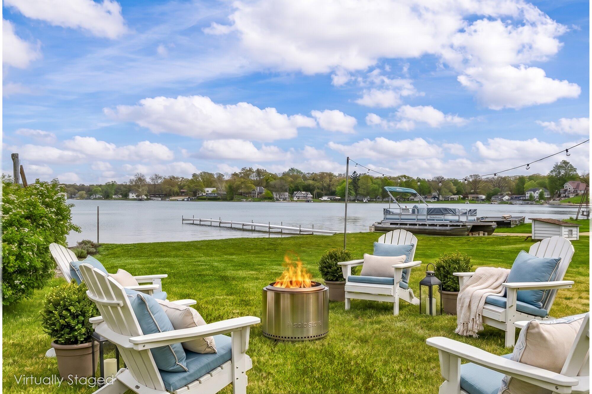 434 Crooked Lake Drive W Kalamazoo MI 49009