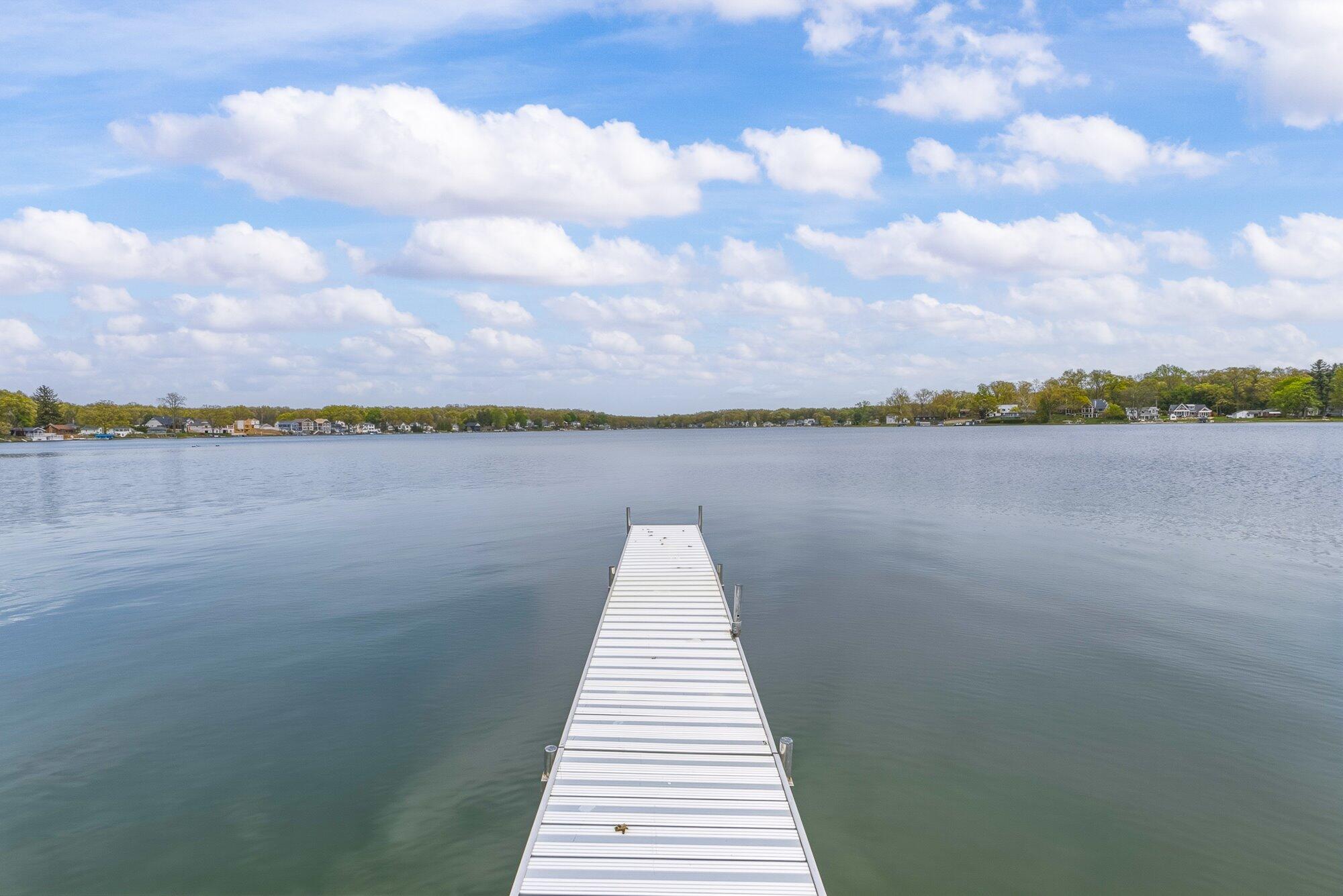 434 Crooked Lake Drive W Kalamazoo MI 49009