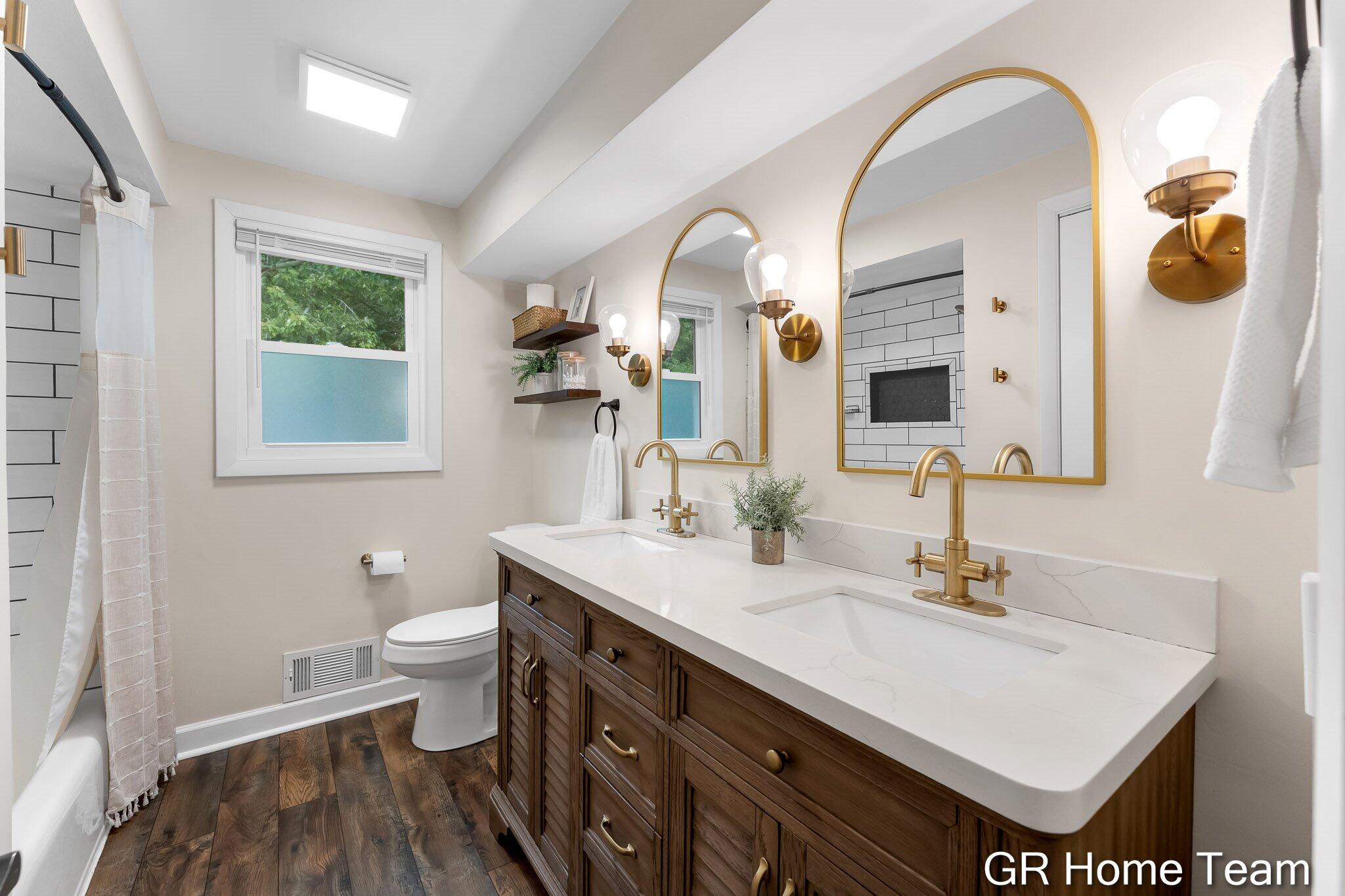 1619 Millbrook Street SE Grand Rapids MI 49508