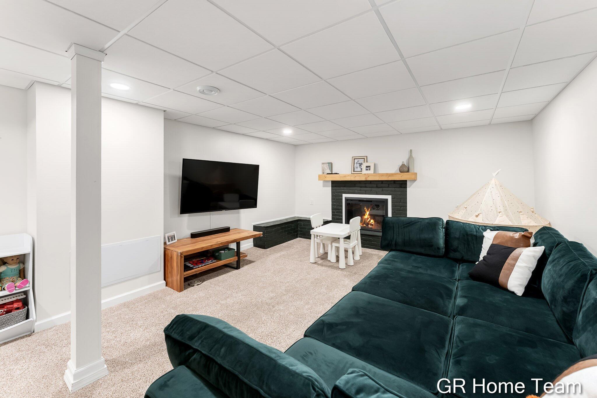 1619 Millbrook Street SE Grand Rapids MI 49508