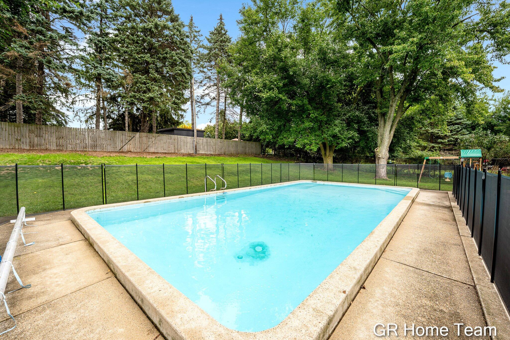 1619 Millbrook Street SE Grand Rapids MI 49508