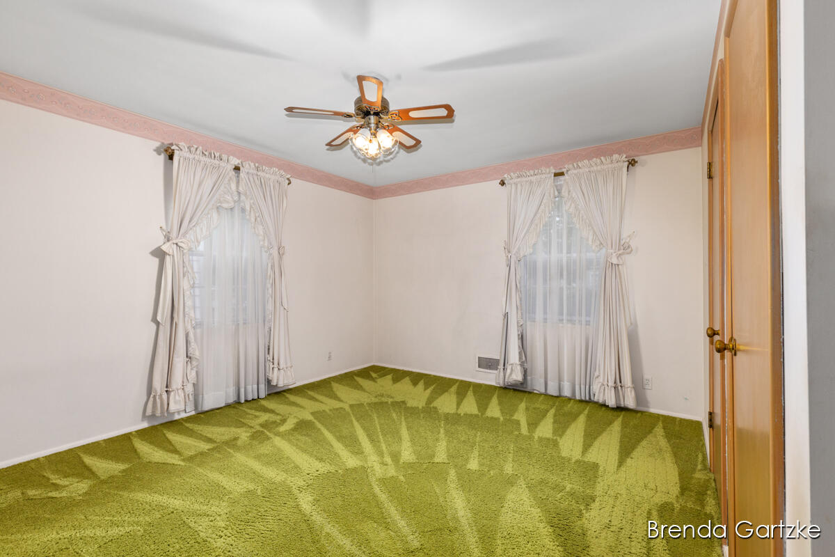 1012 Northlawn Street NE Grand Rapids MI 49505