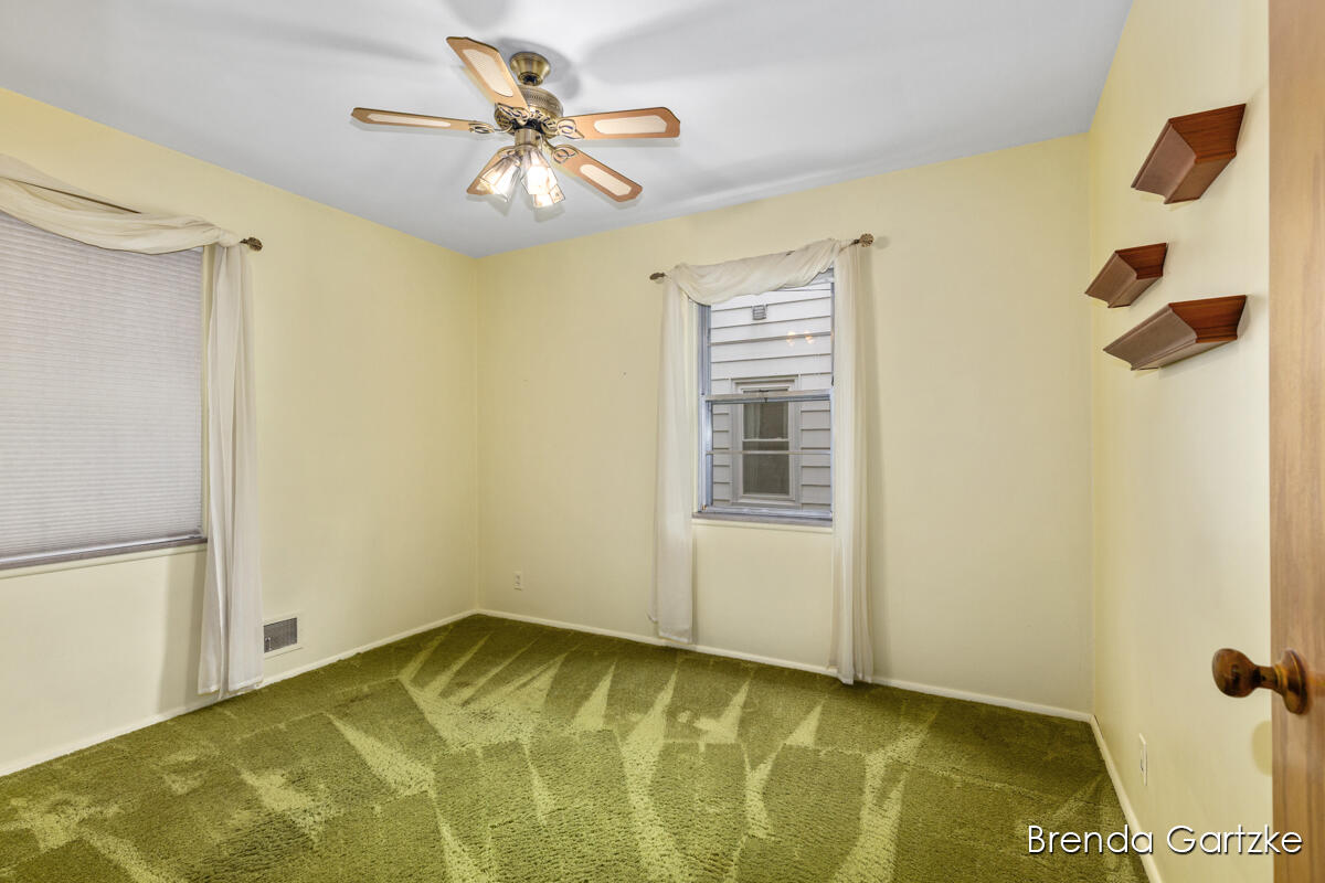 1012 Northlawn Street NE Grand Rapids MI 49505