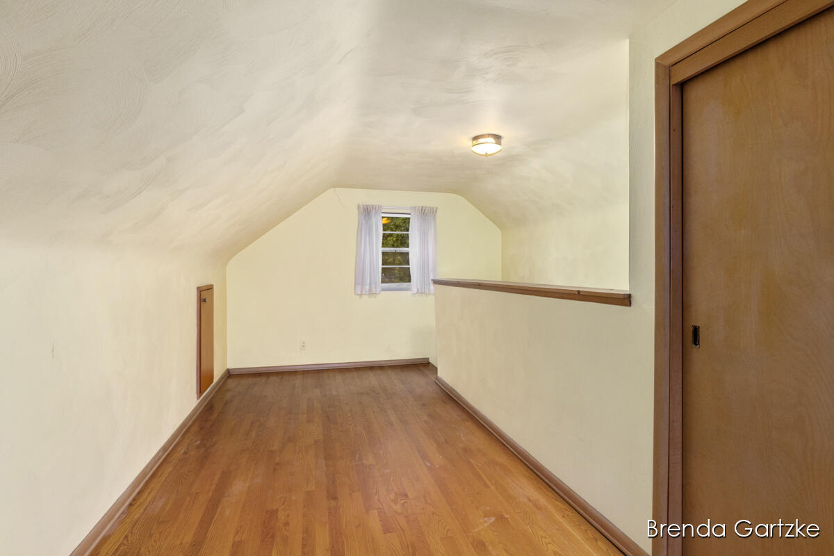 1012 Northlawn Street NE Grand Rapids MI 49505