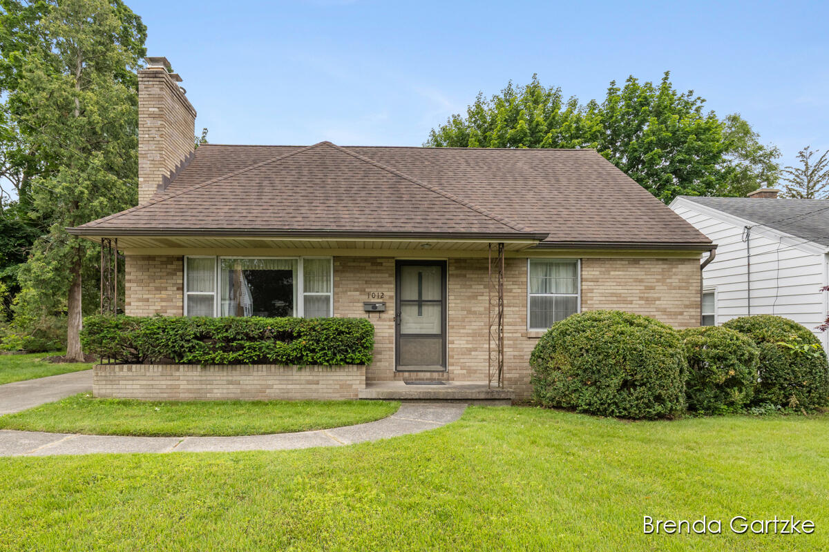 1012 Northlawn Street NE Grand Rapids MI 49505
