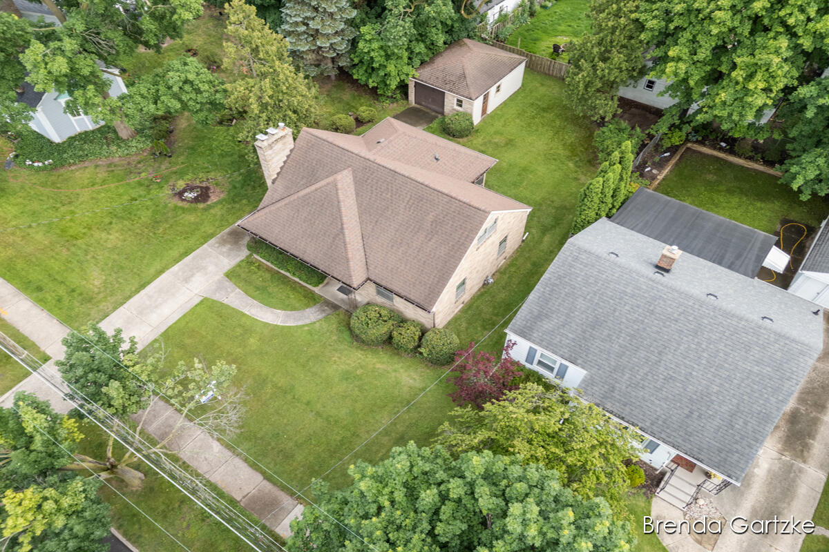 1012 Northlawn Street NE Grand Rapids MI 49505