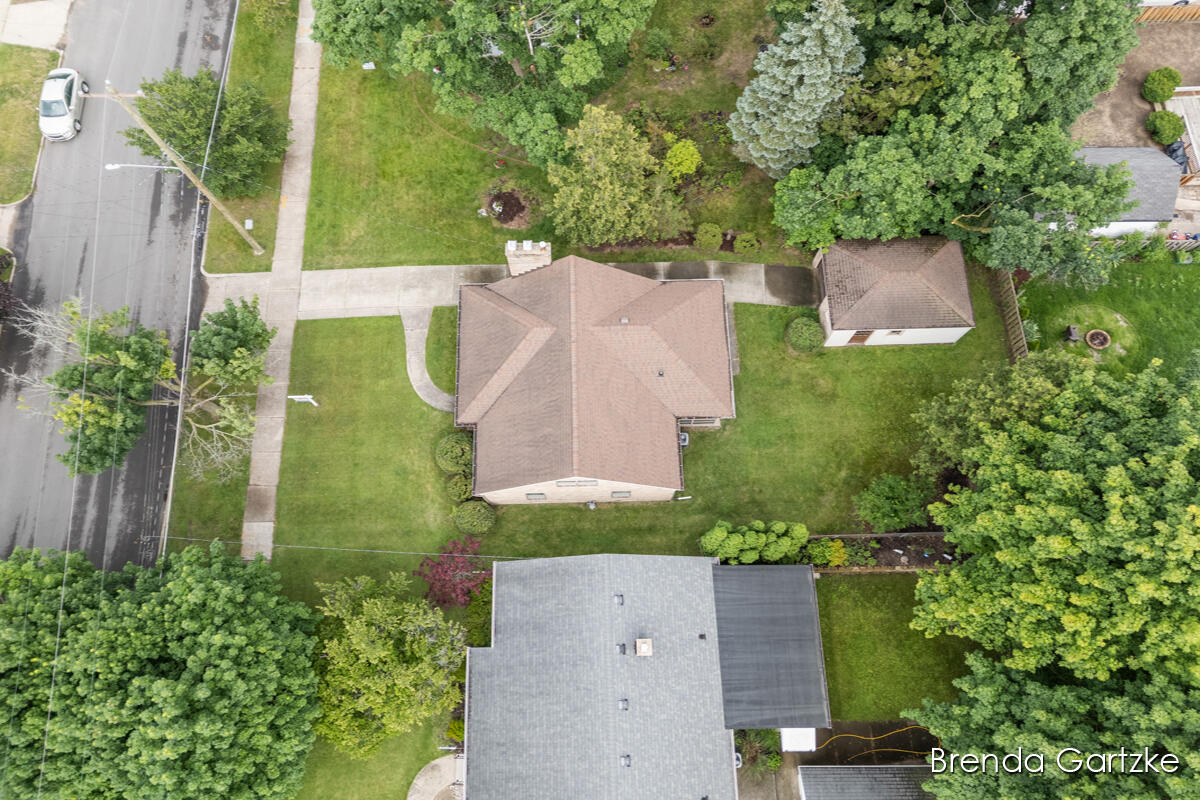 1012 Northlawn Street NE Grand Rapids MI 49505