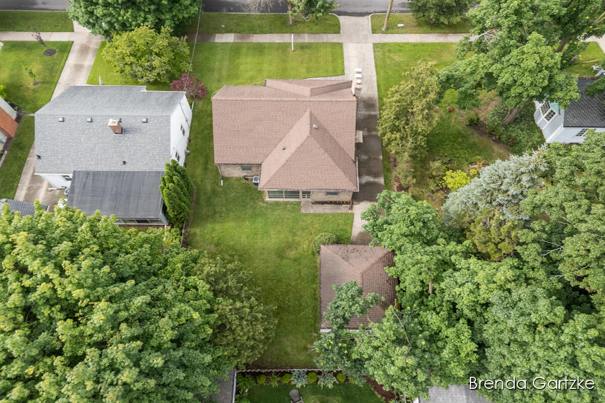 1012 Northlawn Street NE Grand Rapids MI 49505