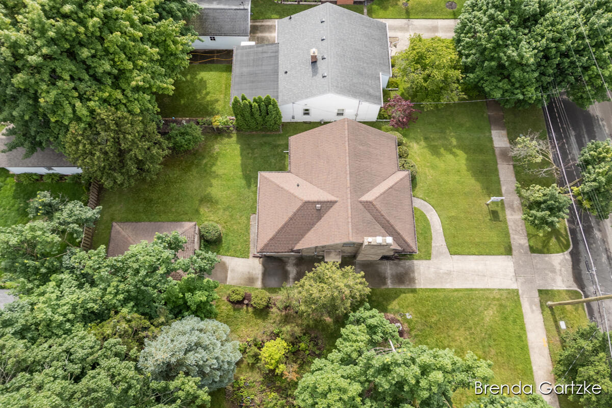 1012 Northlawn Street NE Grand Rapids MI 49505