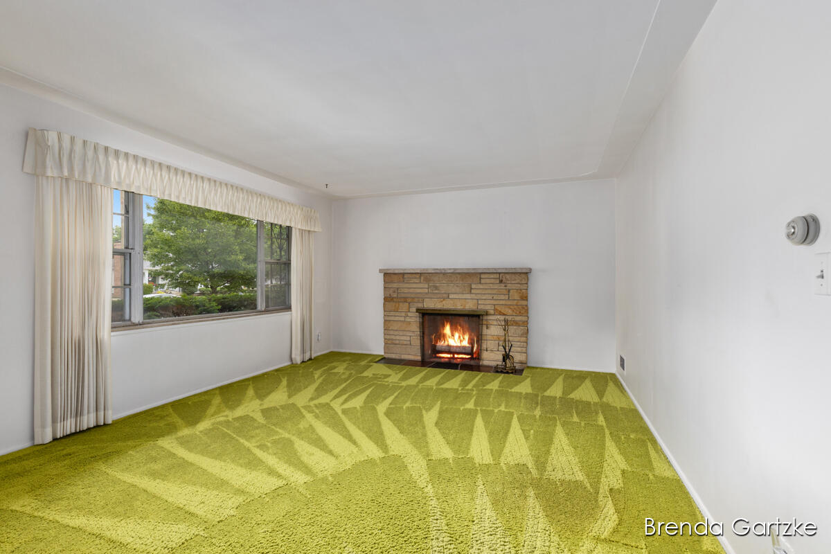1012 Northlawn Street NE Grand Rapids MI 49505