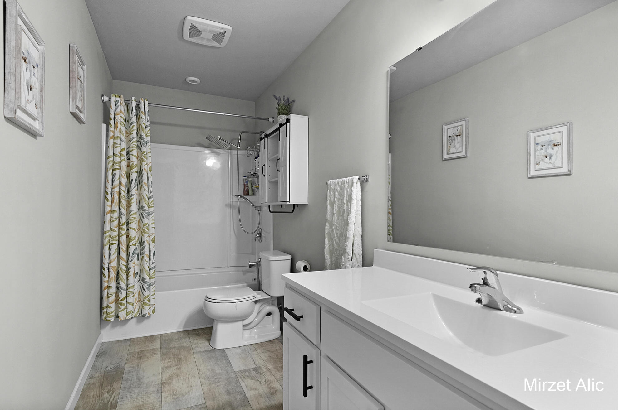 8748 Prairie Stone Drive SW Byron Center MI 49315