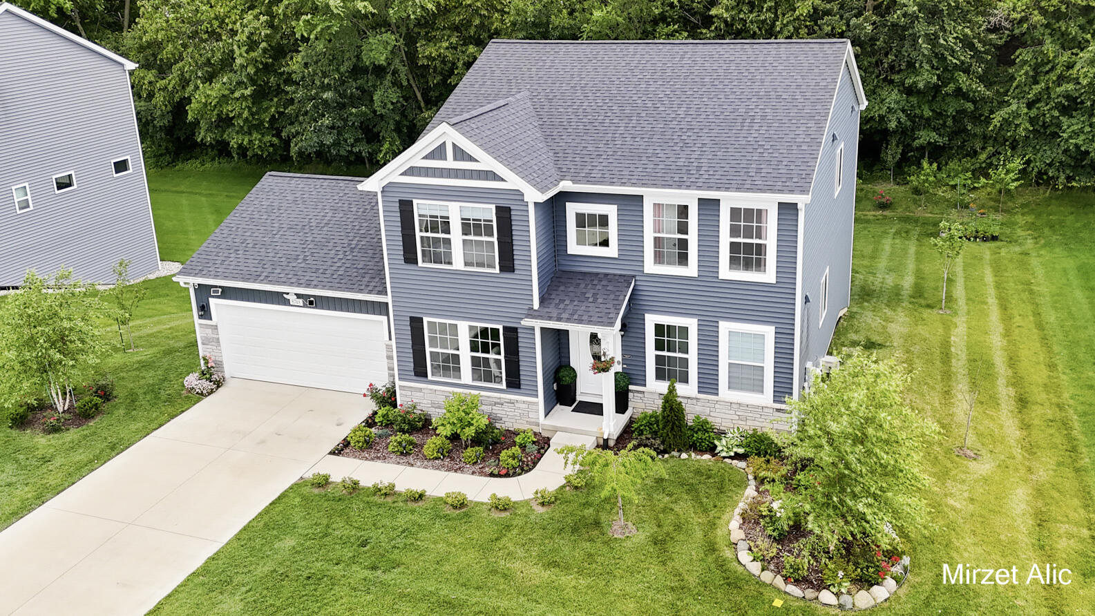 8748 Prairie Stone Drive SW Byron Center MI 49315