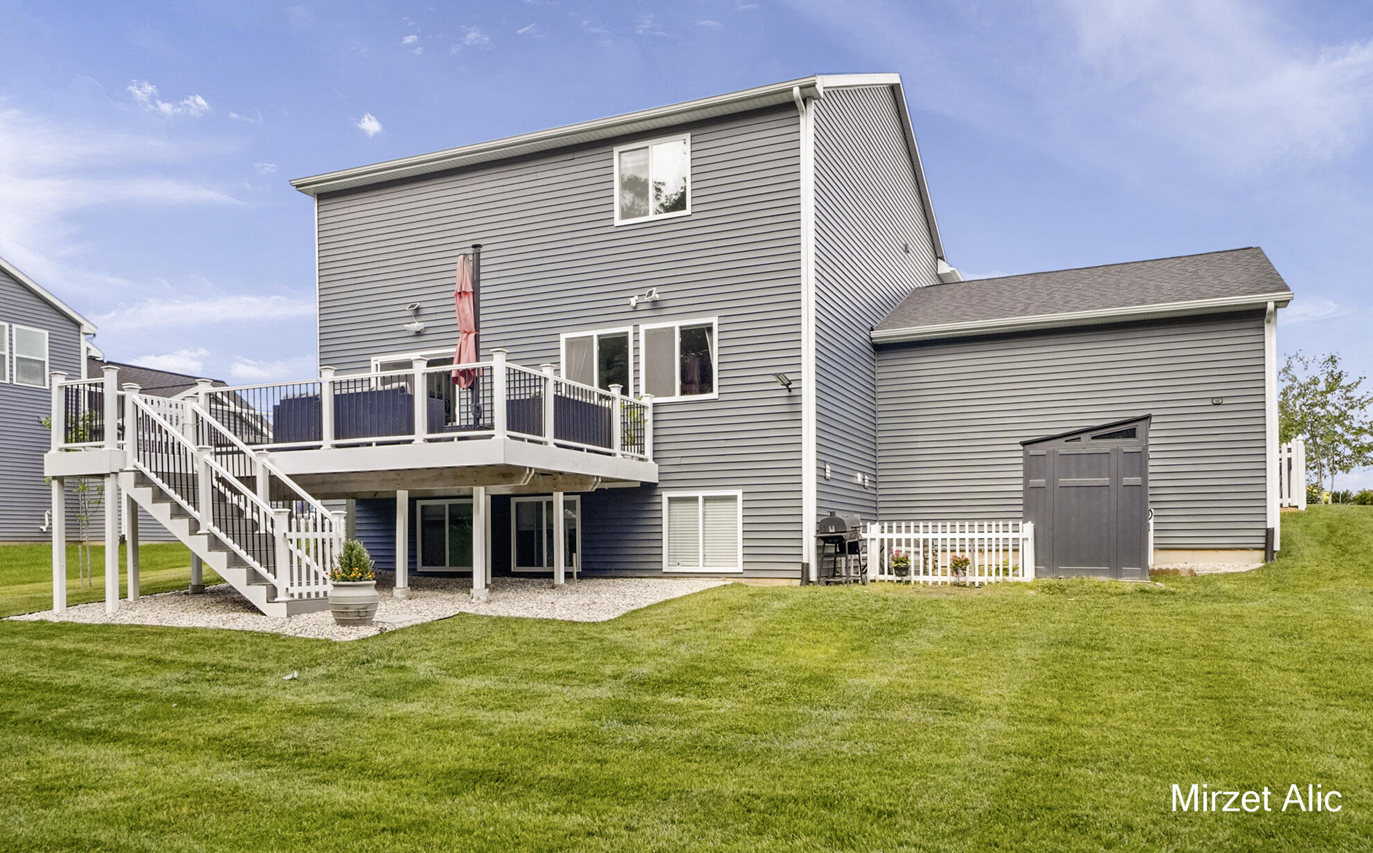 8748 Prairie Stone Drive SW Byron Center MI 49315